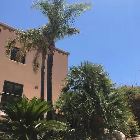 Castellammare Smart Pensionat 3*